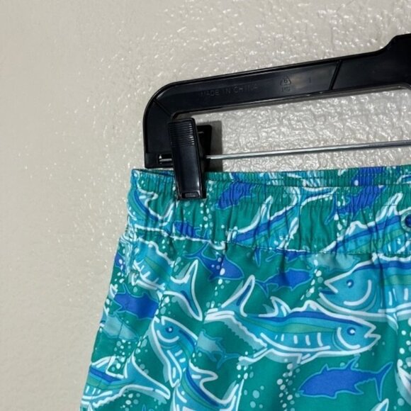 Vineyard Vines Swim Trunks Mens Small Shorts Blue Fish Print Logo 6" Inseam - Picture 2 of 5